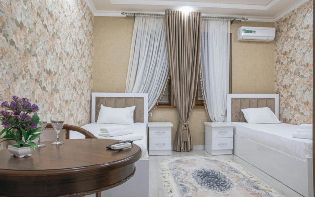 Globus Hotel