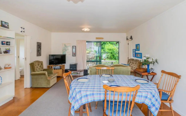 The Bach - Whitianga Holiday Home
