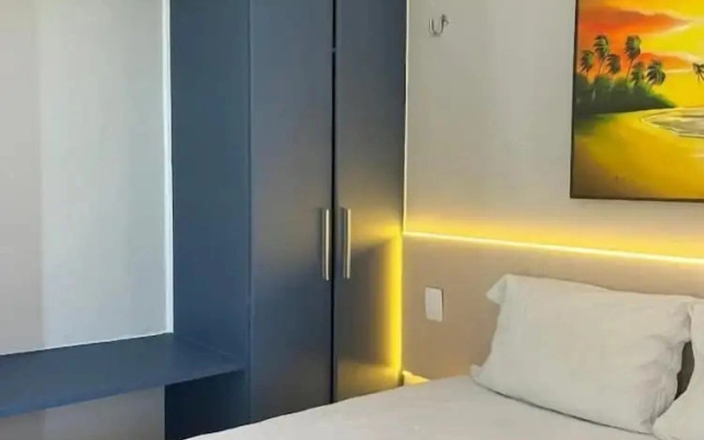 Golden 952A