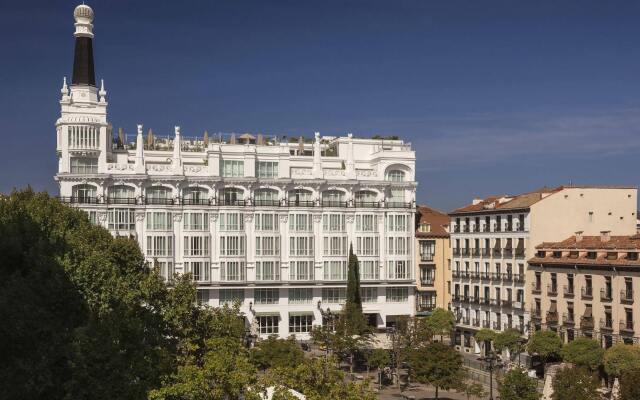 Отель ME Madrid Reina Victoria вид на фасад