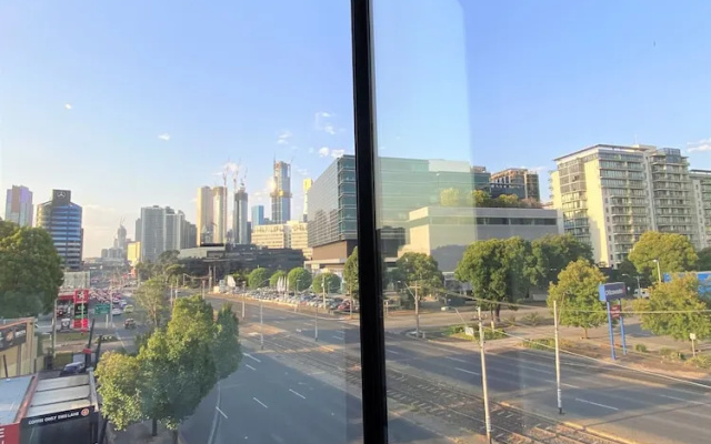 New luxury 3bedroom townhouse cityview