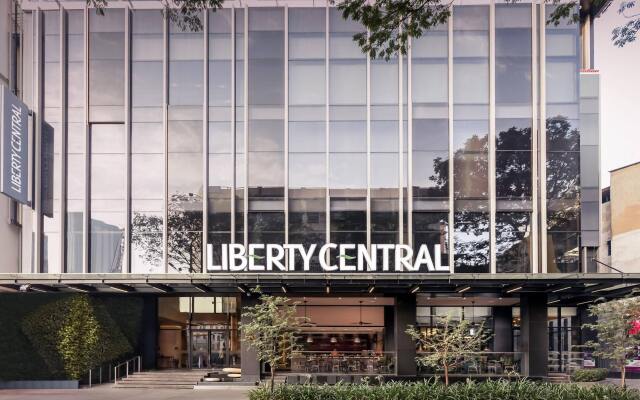 Отель Liberty Central Saigon Citypoint вид на фасад