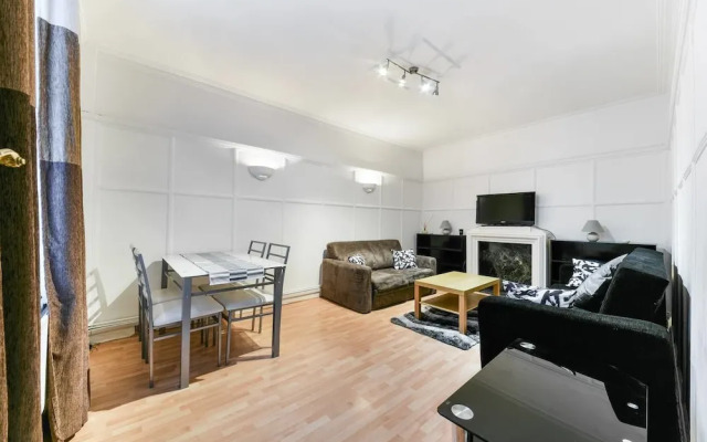 Cosy West End Flat min From Selfridges & Oxford st
