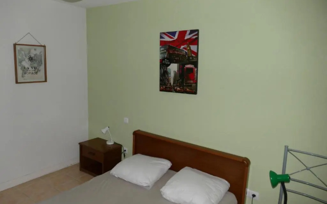 Carcassonne T3 résidentiel rez de jardin piscine, wifi, tennis, fitness