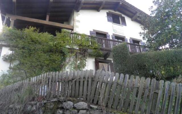 Отель Casa Rural Postigu Испания, Фуэнтеррабиа - отзывы, цены и фото номеров - забронировать отель Casa Rural Postigu онлайн вид на фасад