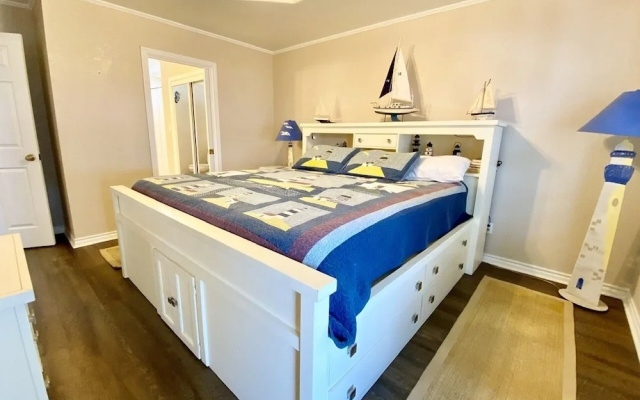Smile N Wave 3 Bedroom Home by Redawning