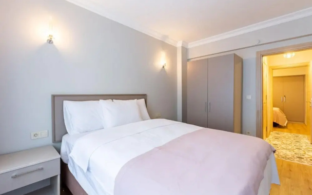 Lovely Central Flat near Metro Station in Sisli