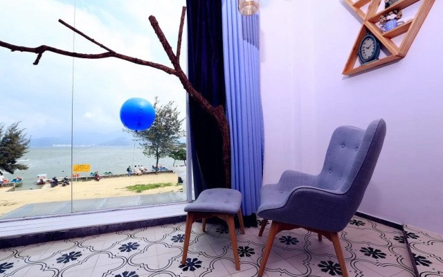 Yueba Seaside Inn