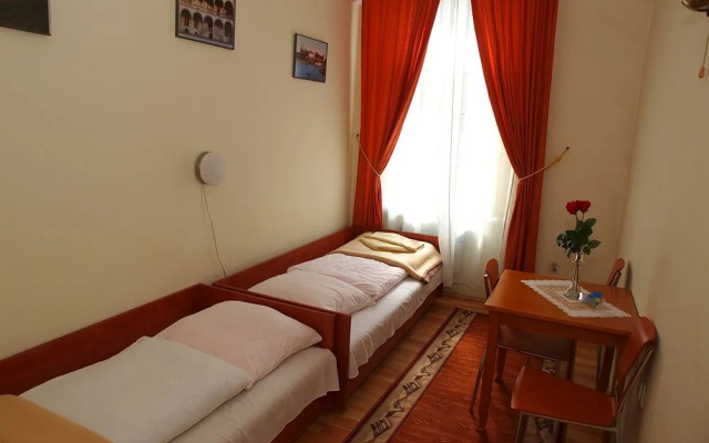 Golden Lion Apartaments