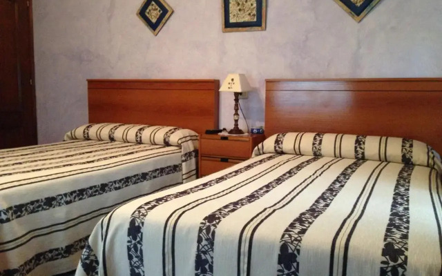 Hostal la Plaza