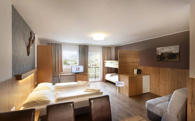 AlpenParks Hotel Montana Matrei