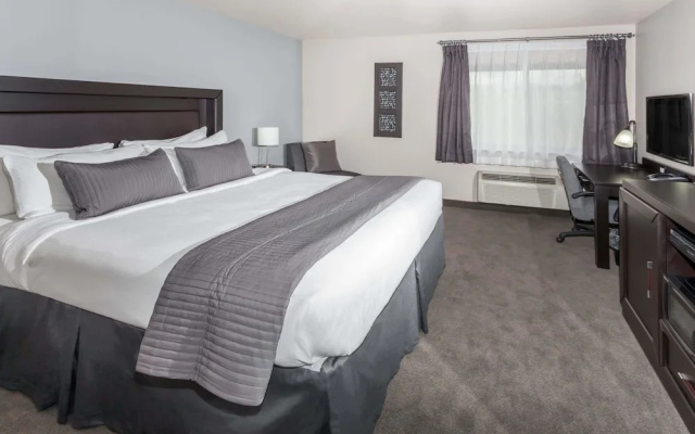 Baymont Inn And Suites Glenview