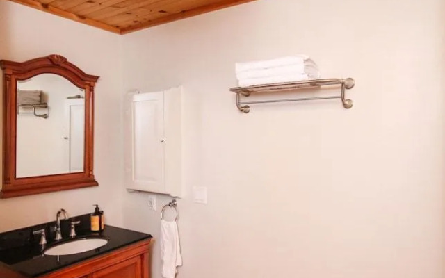 Big Tub Bed & Breakfast