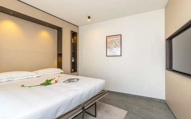 Icon H 201 Suite Micro-living