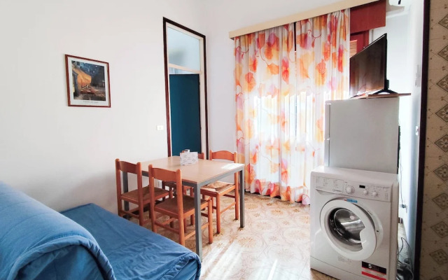 Cozy Apartment With Balcony