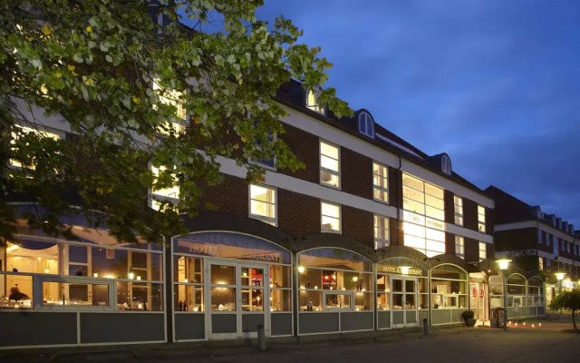 hotelImage