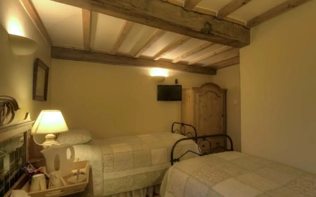 Riverside Bed & Breakfast