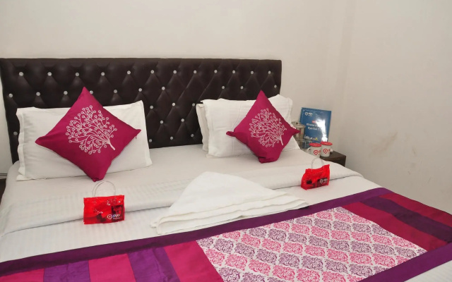 Hotel Axis Inn