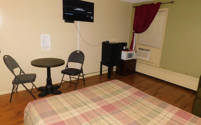 River Road Inn