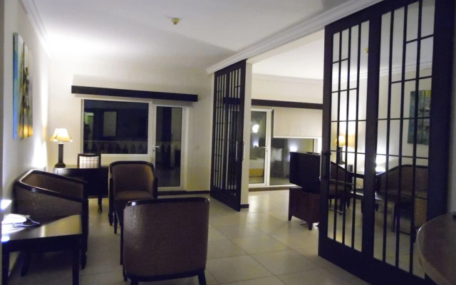 Portaluna Hotel & Resort By Reston