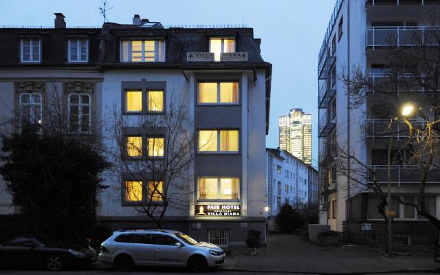 Fair Hotel Villa Diana Westend вид на фасад