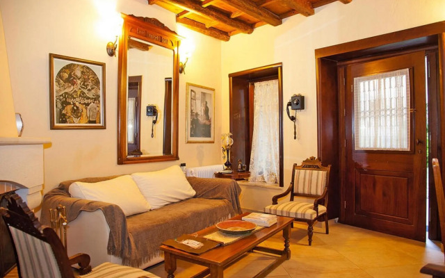 Holiday home in the Archanes with a garden