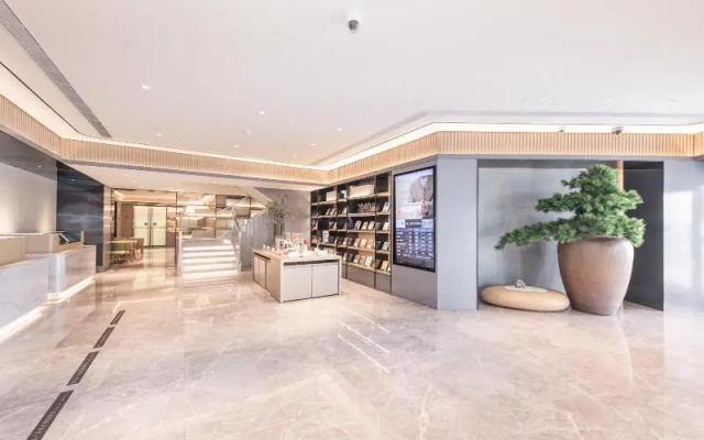 Ji Hotel Shanghai Xietu Dong Road