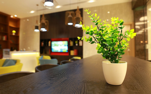 Echarm Hotel (Qingyuan Shunying Time Square)