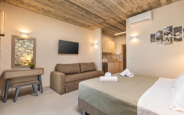 Achatis Apartments with sea view