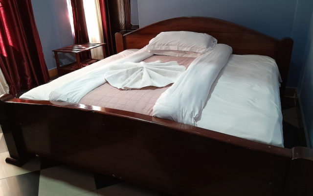 Gr City Hotel