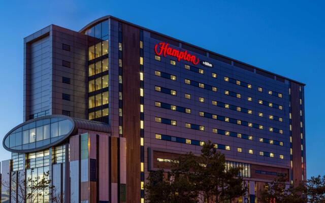 Отель Hampton by Hilton Liverpool/John Lennon Airport Великобритания, Ливерпуль - отзывы, цены и фото номеров - забронировать отель Hampton by Hilton Liverpool/John Lennon Airport онлайн вид на фасад
