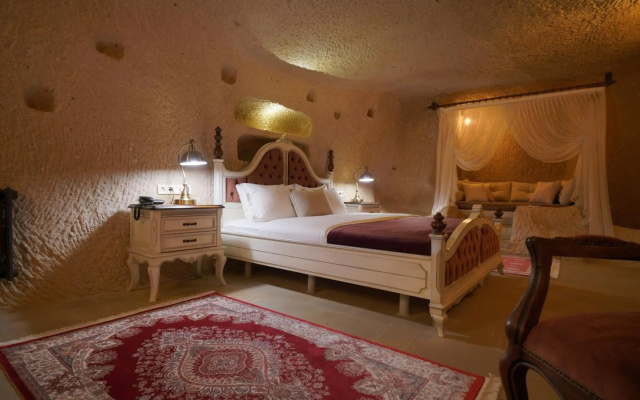 Maya Cave Hotel