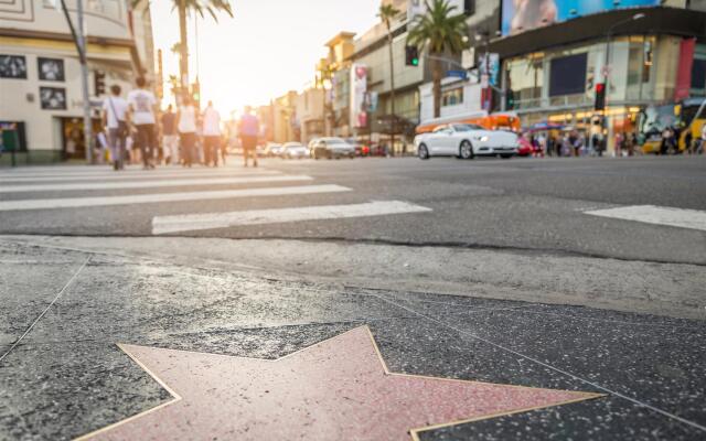 Отель Knights Inn Los Angeles Downtown США, Лос-Анджелес - отзывы, цены и фото номеров - забронировать отель Knights Inn Los Angeles Downtown онлайн парковка