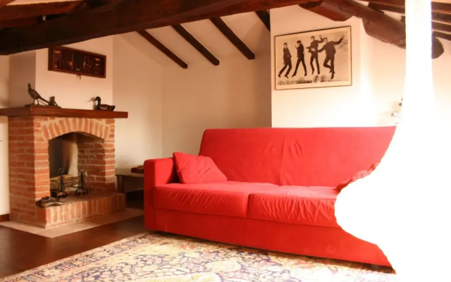 Beautiful private villa for 7 people with WIFI, private pool, TV and parking, close to Montepulc