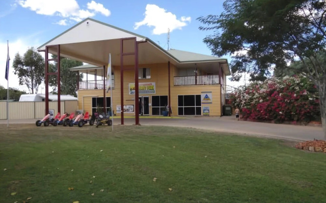 Longreach Tourist Park
