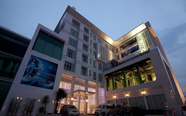 Glacier Hotel Khon Kaen вид на фасад