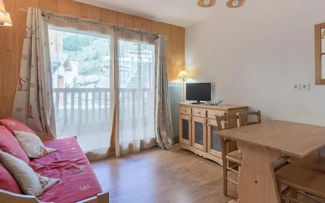 Apartment in Orcieres With Ski Slope Views