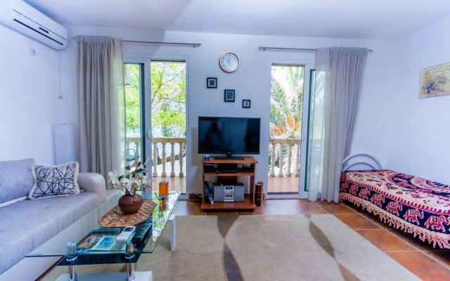 Apartment 5meters from Sea, Kotor