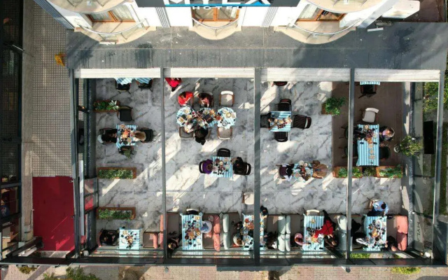 Отель Myla Hotel Tuzla