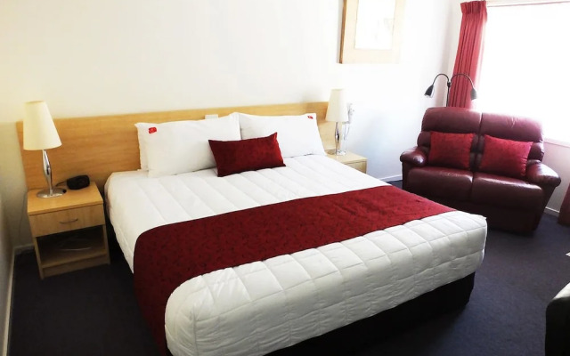 Edinburgh Motor Inn