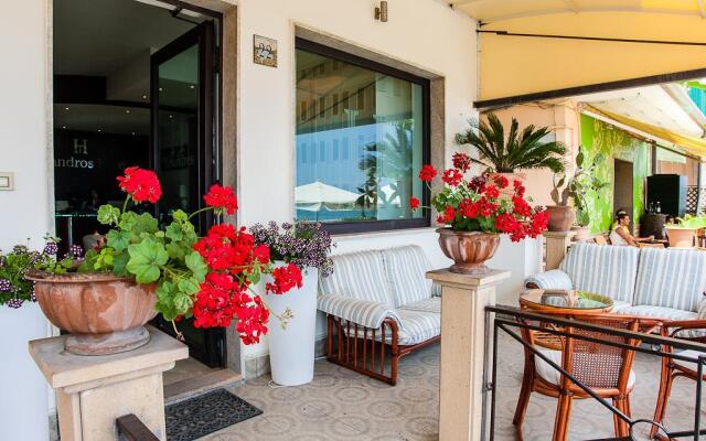 Hotel Tysandros Джардини Наксос вид на фасад