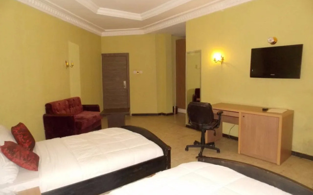 Thornberry Savannah Suite Hotel