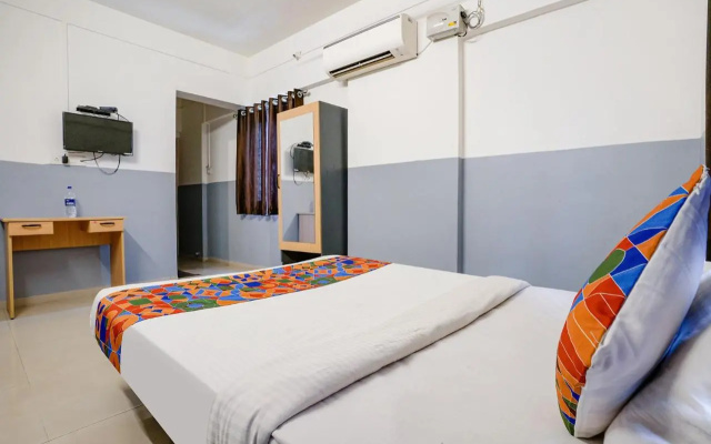 Fabhotel Bhakti Sankul