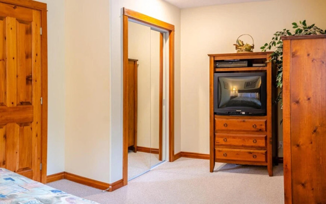 Timberline Village by Bear Country