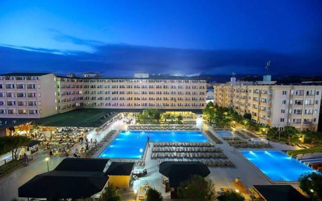 Отель Eftalia Resort вид на фасад