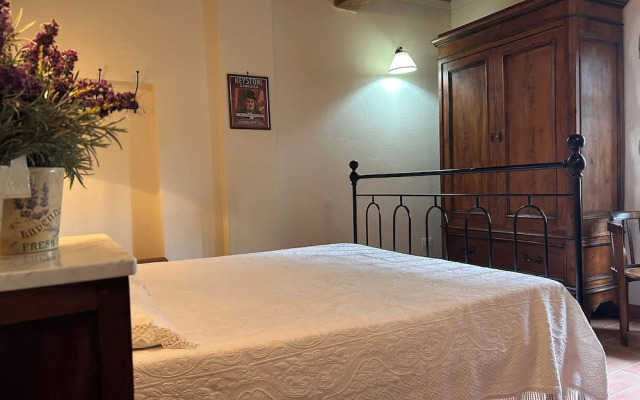 Historic Farmhouse Casa del Chiodo