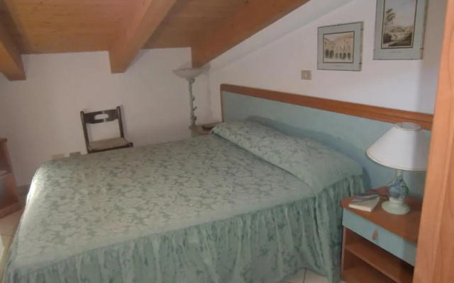 Hotel Explorer