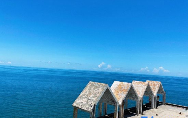 Lantian Weekend Vacation Homestay (Yangjiang Hailing Island Poly Silver Beach)