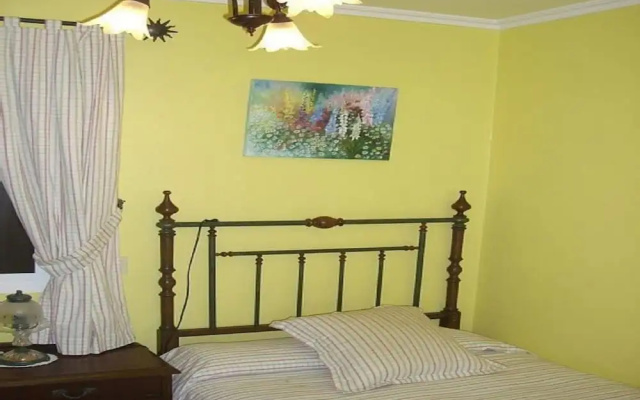 Galicia 100117 2 Bedroom Holiday home By Mo Rentals