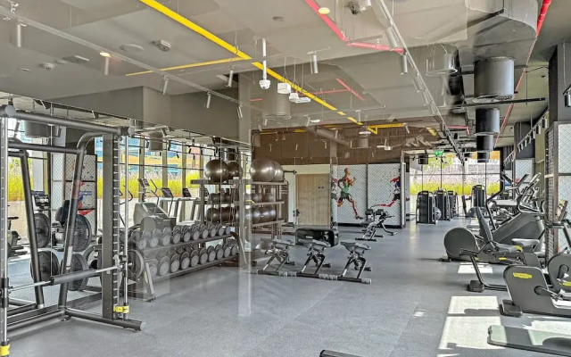 Peninsula One - 1312 Studio